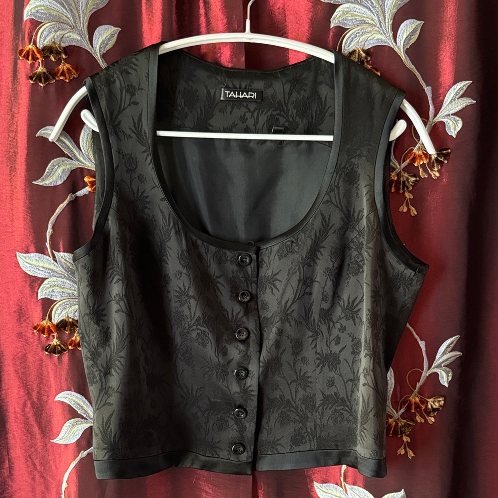 Tahari Black Patterned Button-Up Vest